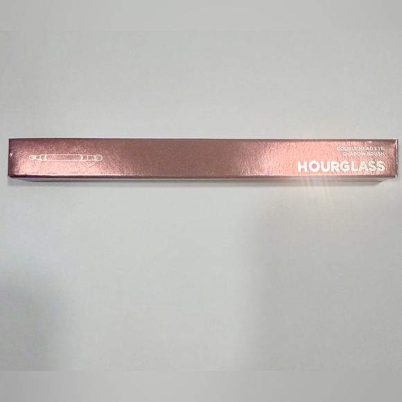 Hourglass Makeup Brush- No.27 Double Head Retractable Eyeshadow Brush - Picture 4 of 4